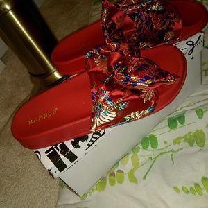 Red kimono fabric slides